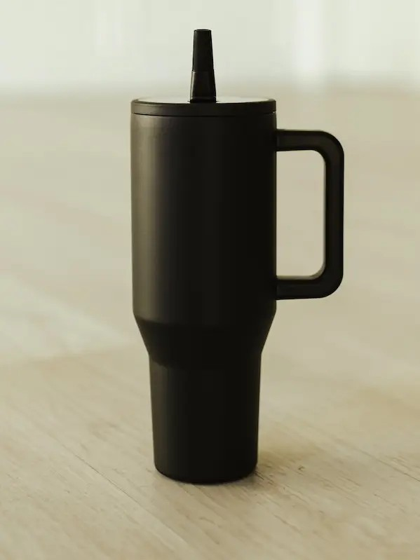 Black Flip Straw 40oz tumbler