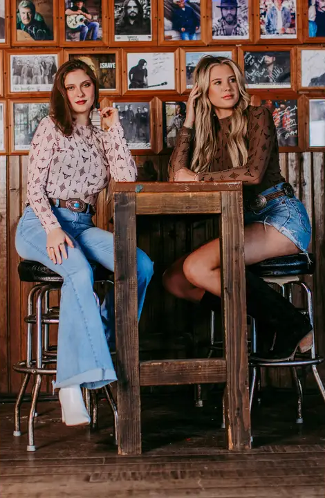 Longhorn Aztec Mesh Top - Brown