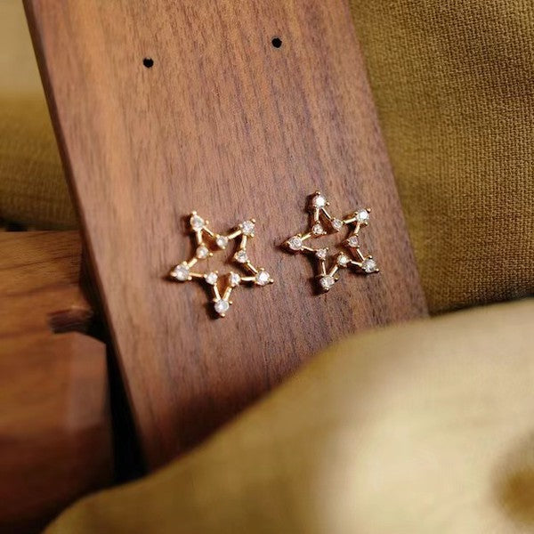 14K Gold Hollow Star Earring