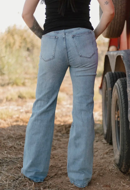 Dusty Trail Distressed Jeans