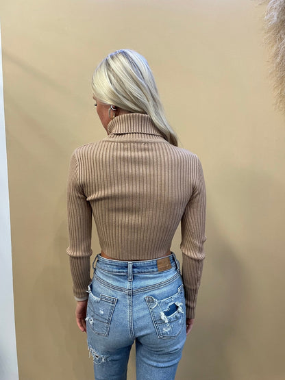 Amelia Cropped Sweater Top